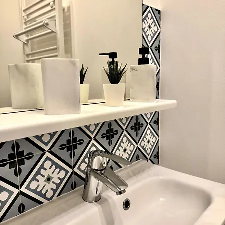 Vesle Lumineux En Hyper Centre De * Reims